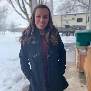 Meet your Posher, Hannah